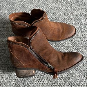 Brand new, never worn.